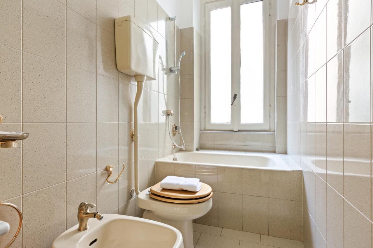 Loreto Courtyard Apartment Милан Экстерьер фото